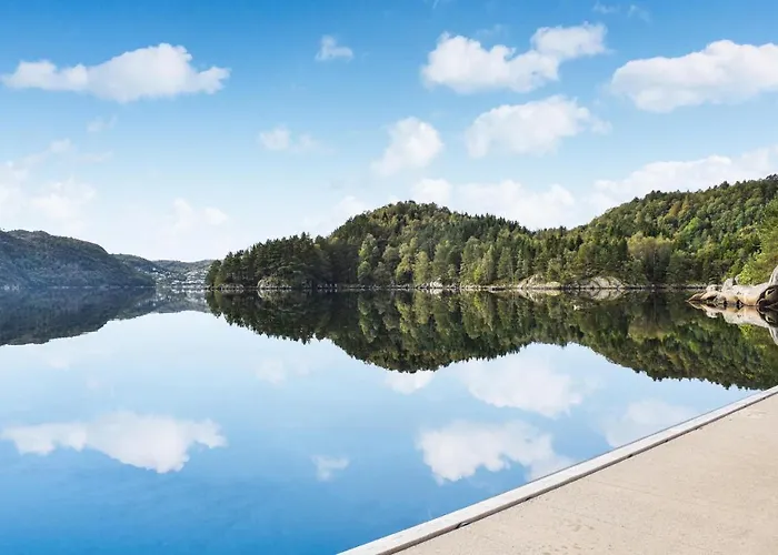 Сasa de vacaciones Gorgeous In With Kitchen Lyngdal